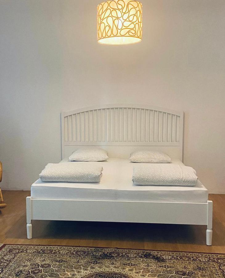 Milos Apartment Wina Bagian luar foto